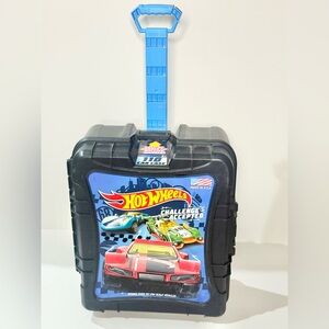 16 Cars In A Hot Wheels 110 Plastic Car Carrying Case  W/Telescopic Handle